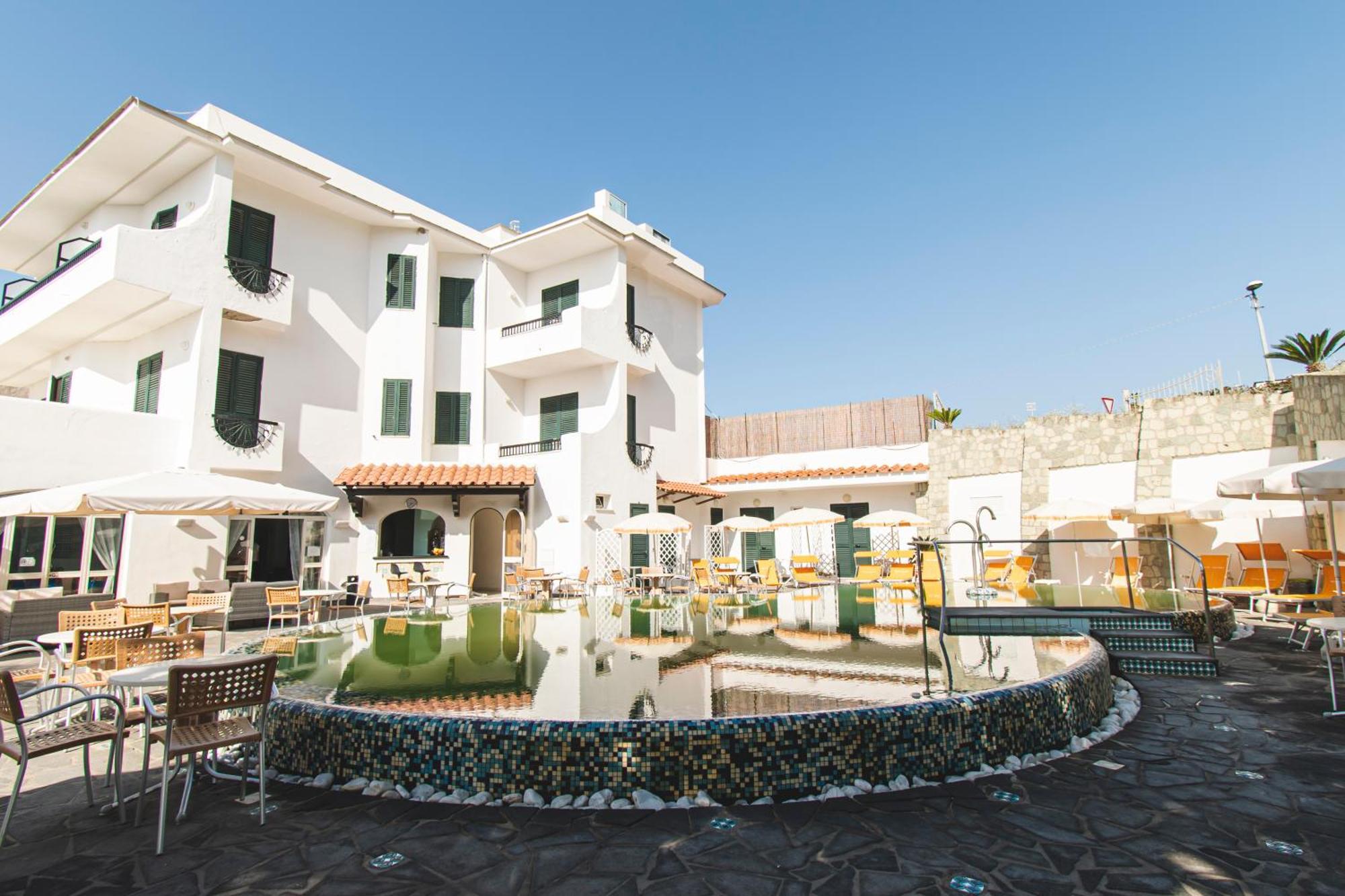 Victoria Park Resort Ischia Exterior photo